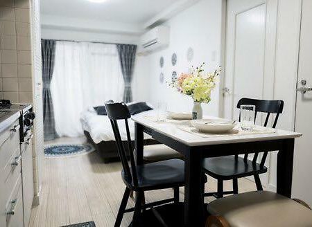 Shinkoiwa Colorbee Hostel 4 Токіо Екстер'єр фото
